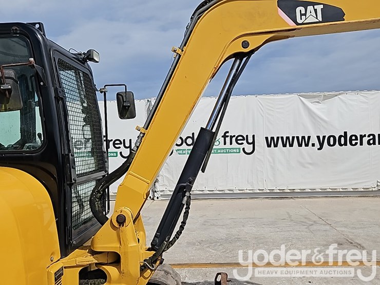 caterpillar-305cr-image-15