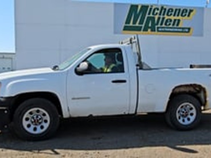 2010-gmc-sierra-1500-image-5