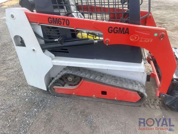 2025-ggma-gm670-compact-track-loader-skid-steer-image-17