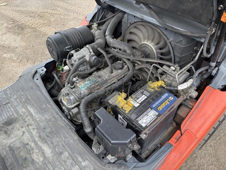 2017-toyota-8fgu30-image-25