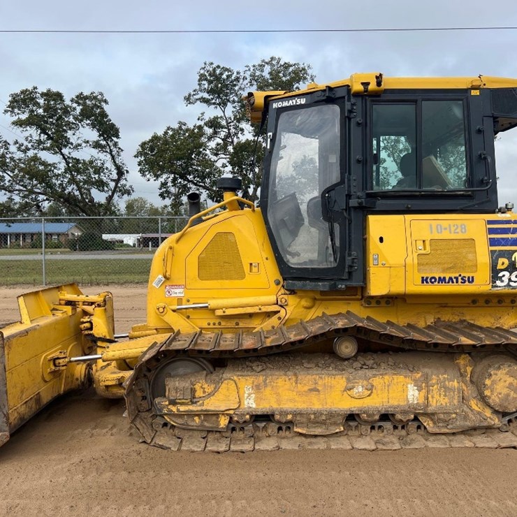 2021 KOMATSU D39PX-24