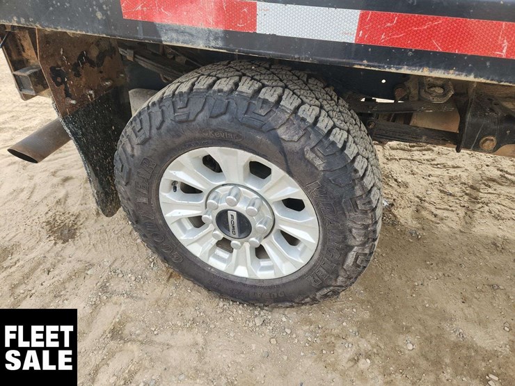 2021-ford-f350-image-33