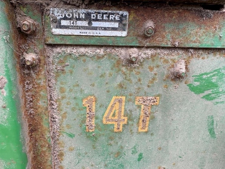 john-deere-14t-image-4