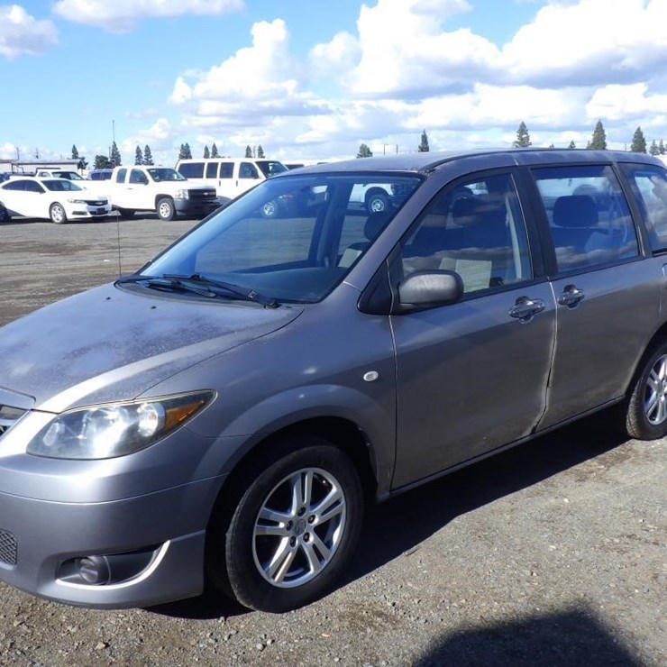 2005 MAZDA MPV