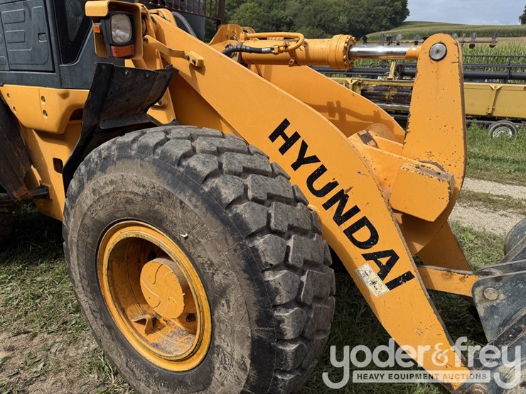 2011-hyundai-hl740-9-image-38