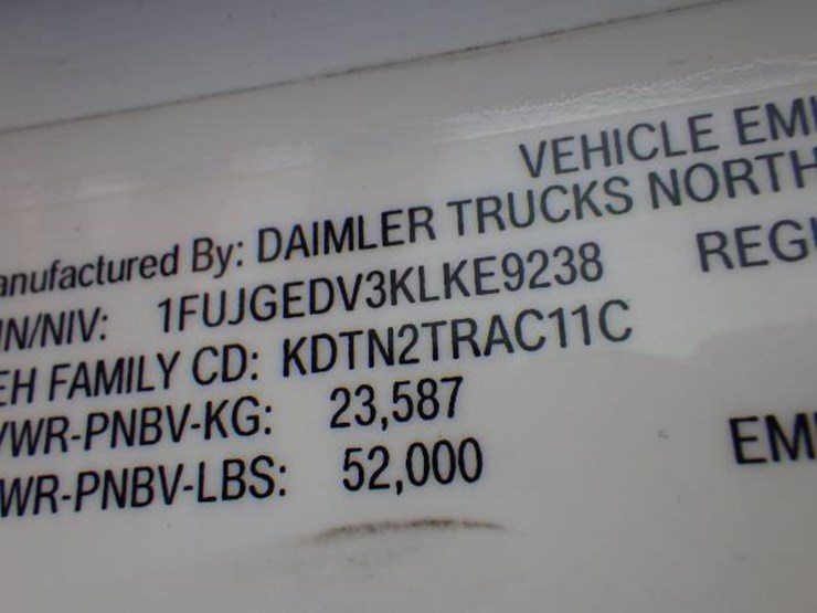 2019-freightliner-cascadia-125-image-12
