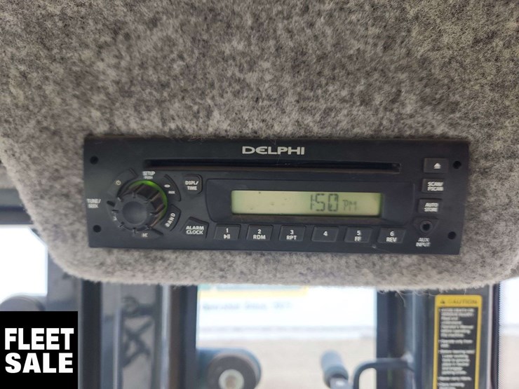 john-deere-310-image-17