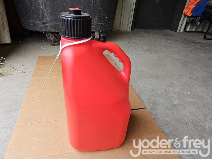 5-gal-liquid-utility-jug--red-image-3