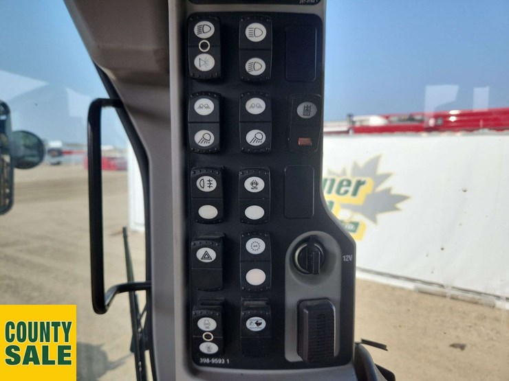 2015-caterpillar-160m-awd-image-13