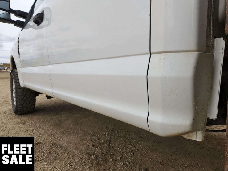 2021-ford-f350-image-41
