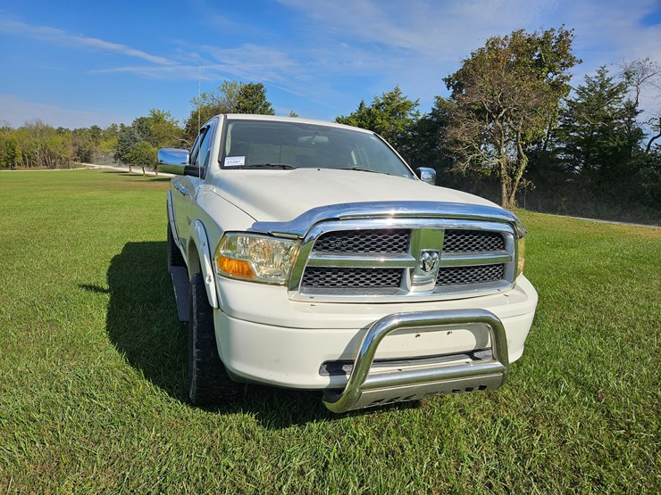 2009-dodge-ram-1500-image-24