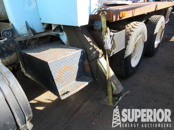 1987-ford-l9000-image-6