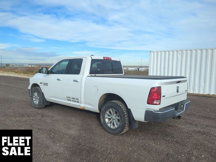 2013-ram-1500-slt-image-2