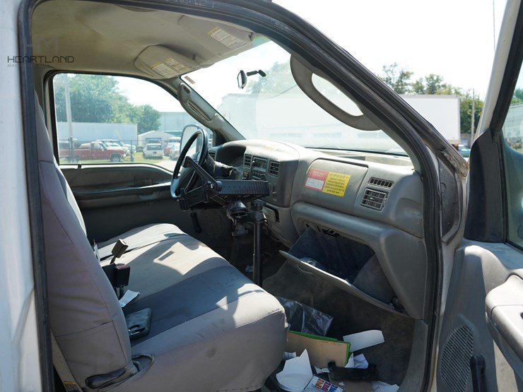 2004-ford-f450-sd-image-22