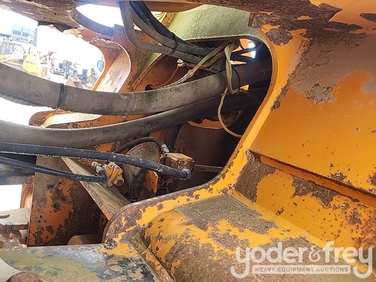 caterpillar-966d-image-25