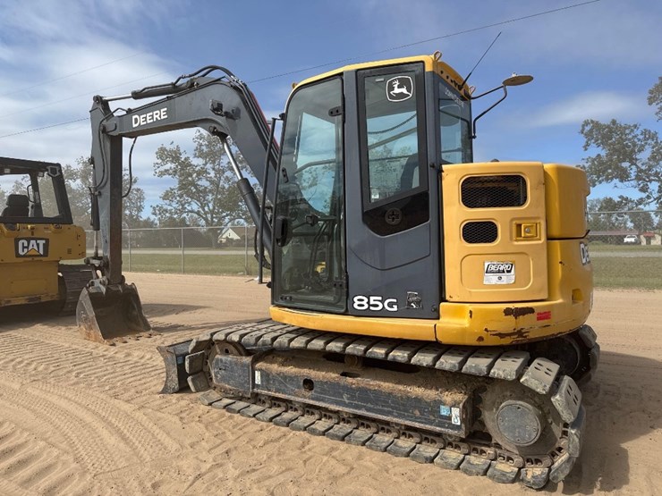 deere-85g-image-8
