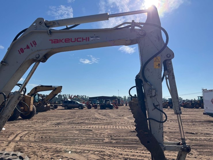 takeuchi-tb250-2-image-20