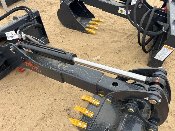 unused-landhonor-bh-12-72d-backhoe-digger-arm-image-6