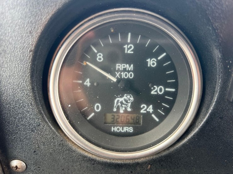 2002-mack-rd688s-image-32