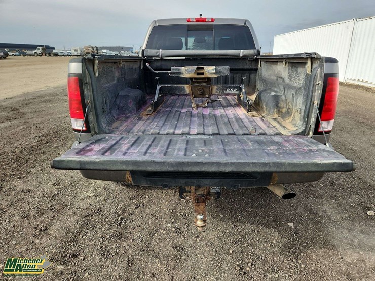 2012-gmc-sierra-2500hd-image-24