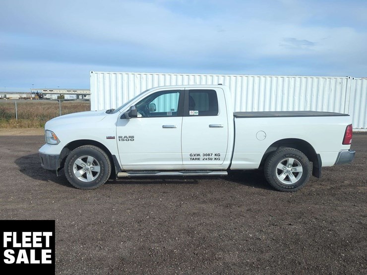 2014-ram-1500-slt-image-18