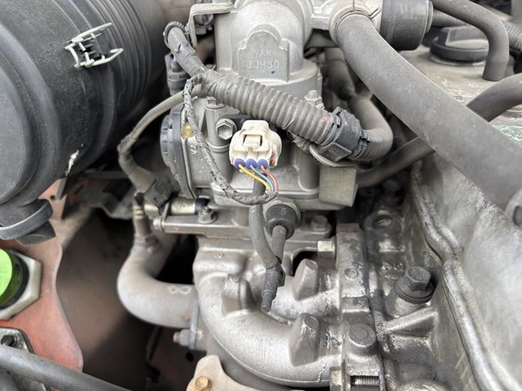 2017-toyota-8fgu30-image-29
