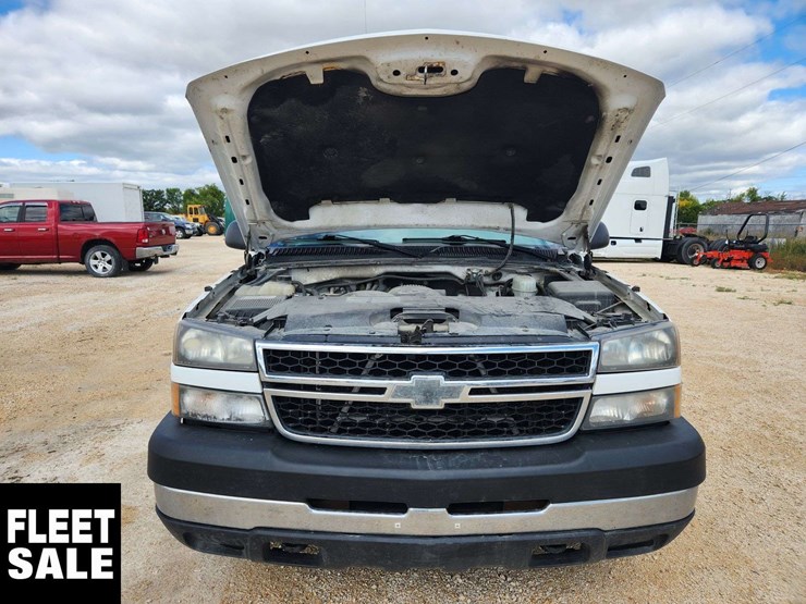 2007-chevrolet-silverado-2500hd-image-16