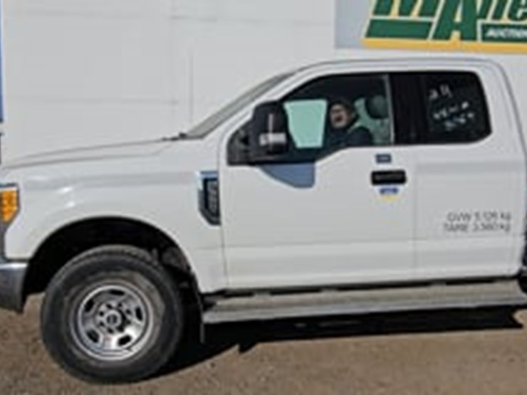 2017-ford-f350-image-5