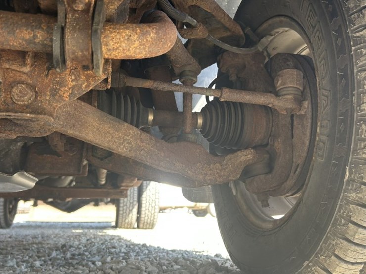 2008-chevrolet-silverado-3500-image-30