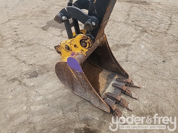 2022-deere-26g-image-19