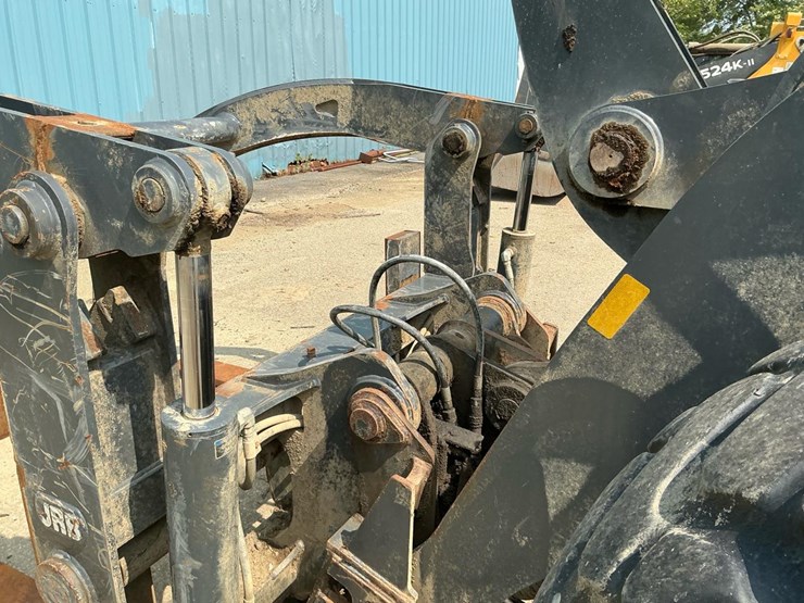 2018-deere-544k-image-21