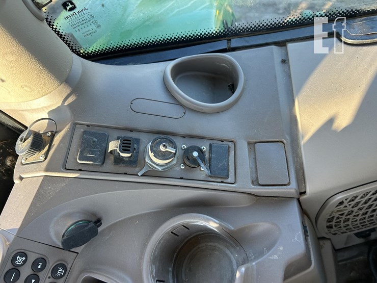 john-deere-6175r-image-54