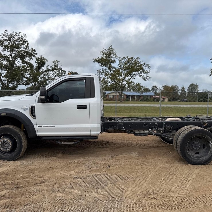 2019 FORD F550 XL