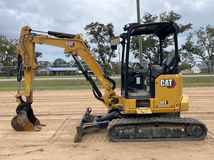 caterpillar-303-image-1