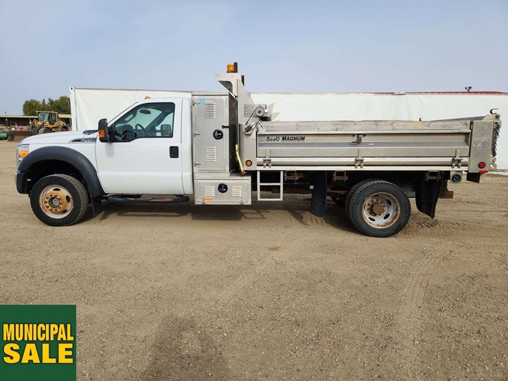 2014-ford-f450-image-21