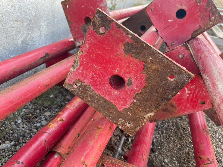 #1949-•-(17)-scaffolding-winter-enclosure-brackets-image-5