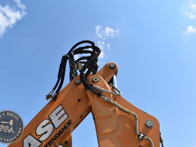2012-case-590sn-image-35