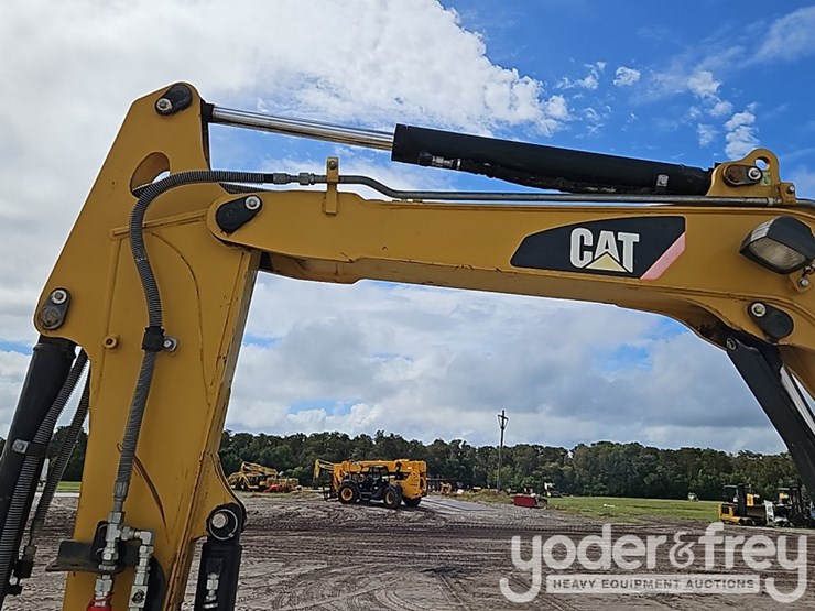 caterpillar-305cr-image-19