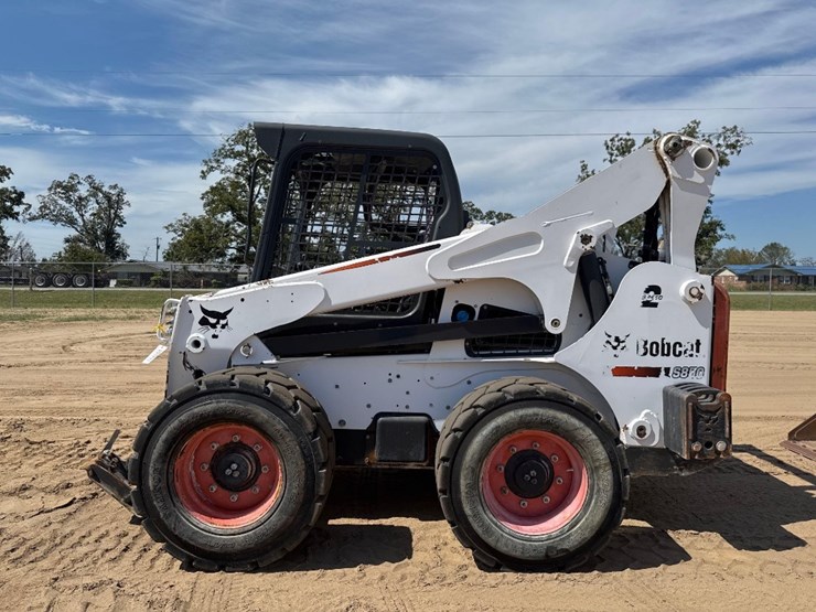 2016-bobcat-s850-image-1