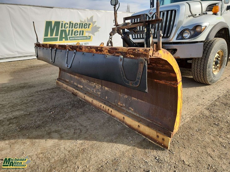 2016-international-workstar-7400-image-38