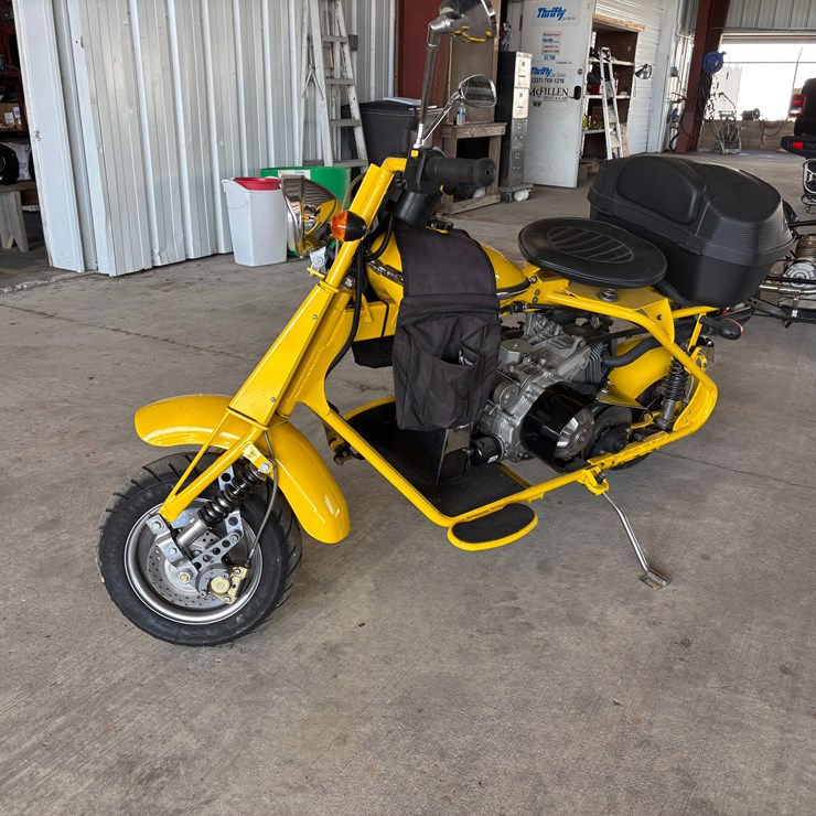 #222 • 2019 CUSHMAN II SCOOTER