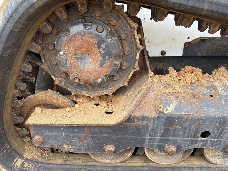 2018-bobcat-t550-image-13