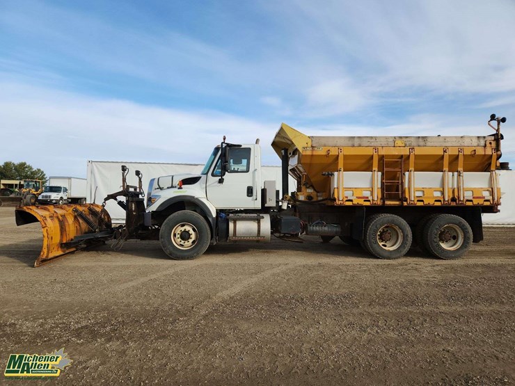 2016-international-workstar-7400-image-7
