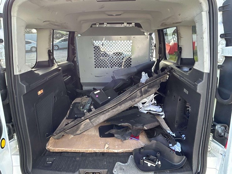 2014-ford-transit-connect-image-21