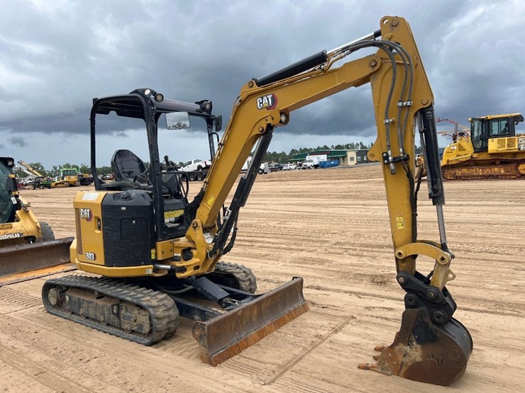 caterpillar-303-image-6