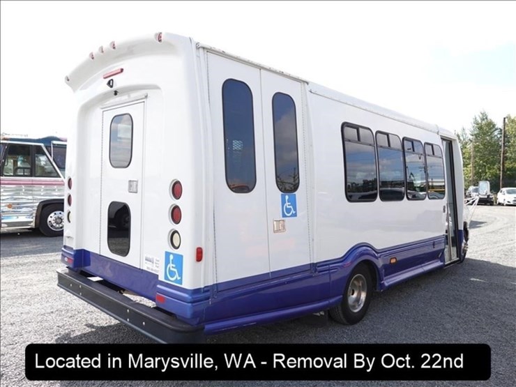 2012-ford-e450-image-14