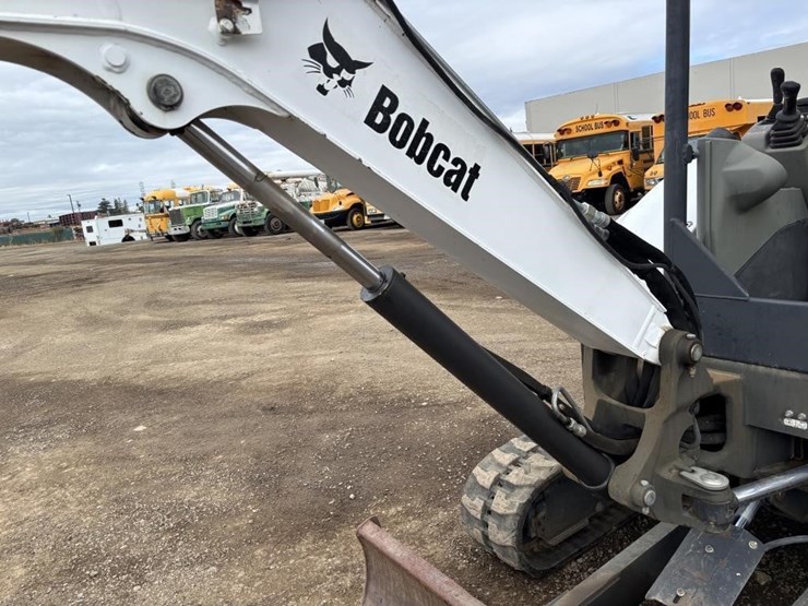 2017-bobcat-e35i-image-18