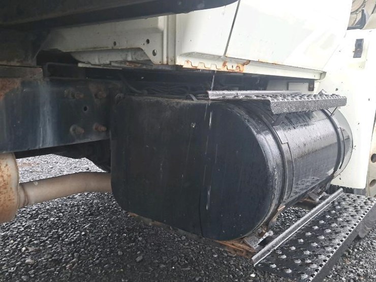 2007-international-durastar-4300-image-28