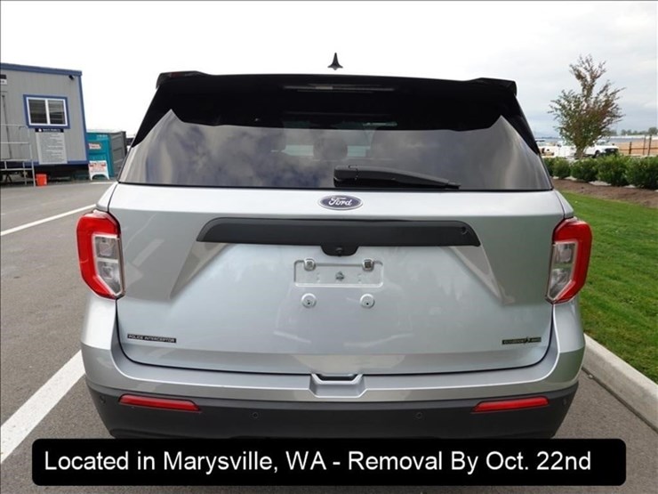2020-ford-explorer-image-18
