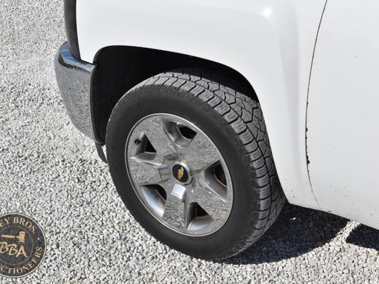 2009-chevrolet-silverado-1500-ltz-image-26